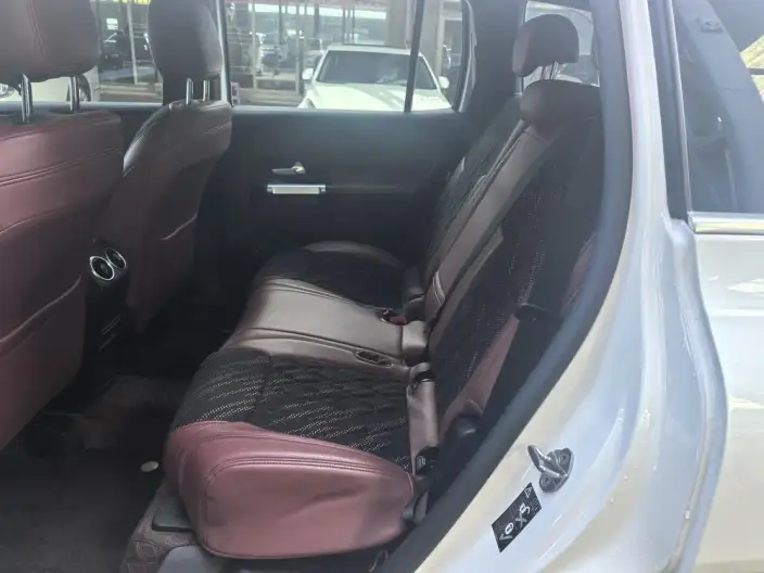 Mercedes-Benz GLB 2023 Model GLB 220 Dynamic Model – фото 8