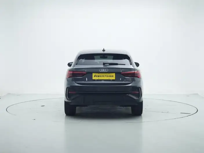AUDI Q3 Sportback 2022 Model 45 TFSI quattro Fashion Model – фото 6
