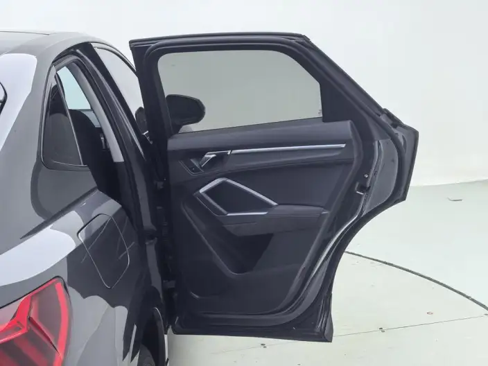 AUDI Q3 Sportback 2022 Model 45 TFSI quattro Fashion Model – фото 28