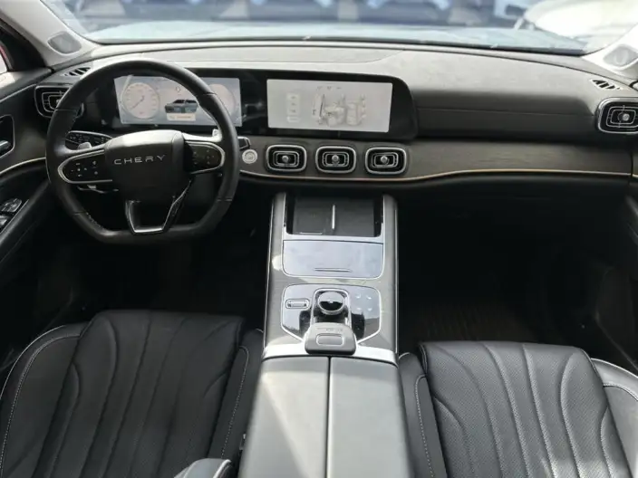 Chery Tiggo 9 2023 Model 2.0T DCT 2WD Deluxe Edition 5 seat – фото 9