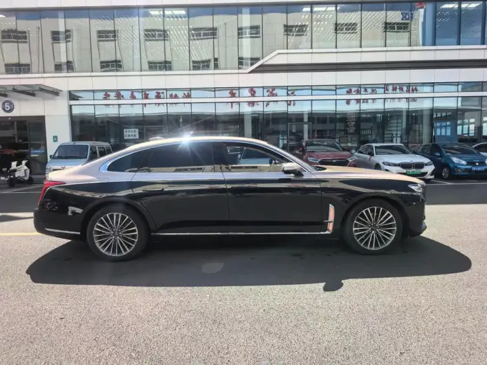 HONGQI H9 2022 Model 2.0T Smart Flag Enjoy Edition – фото 5