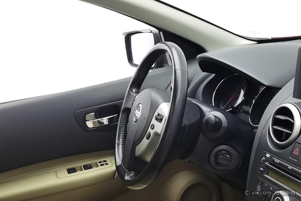 Nissan Qashqai 2012 2.0XV Thunder CVT 2WD – фото 12