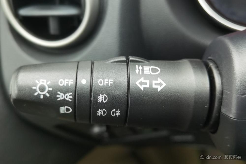 Nissan Qashqai 2012 2.0XV Thunder CVT 2WD – фото 16