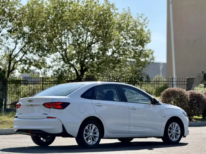Chevrolet Corolla 2023 Model 1.5L DCT Lexiang Edition – фото 5