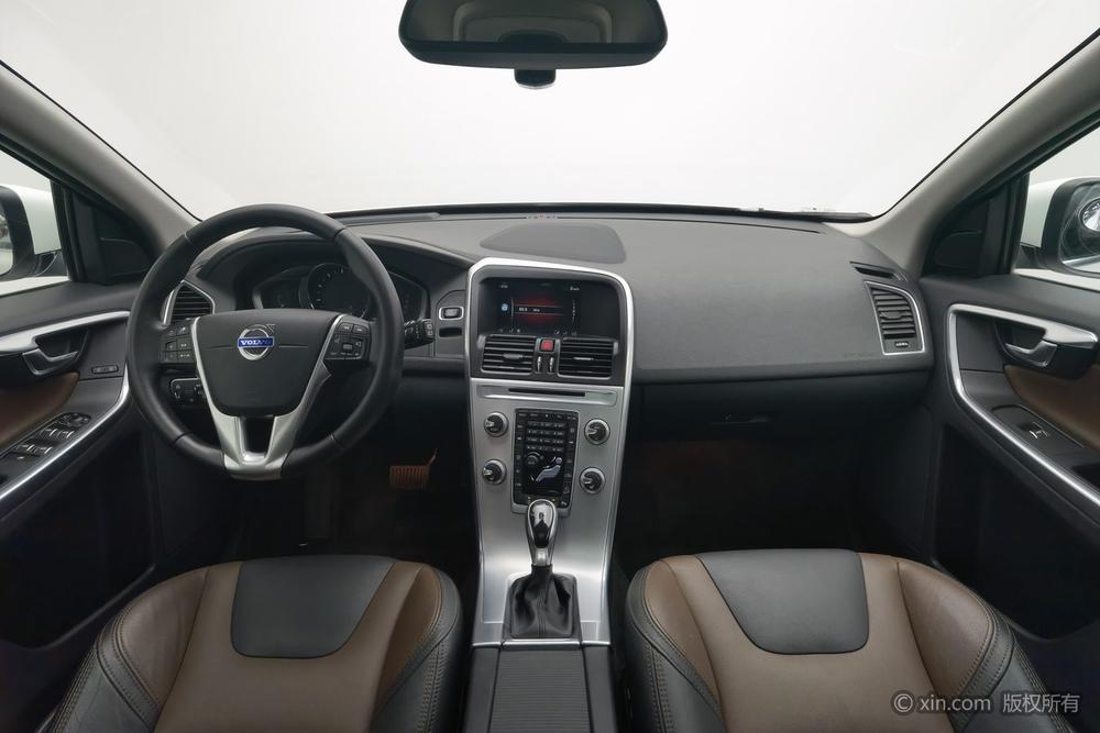 Volvo XC60 2017 модификация T5 AWD Zhiyuan Edition – фото 14