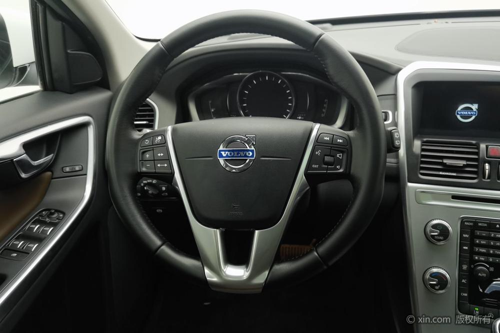 Volvo XC60 2017 модификация T5 AWD Zhiyuan Edition – фото 15