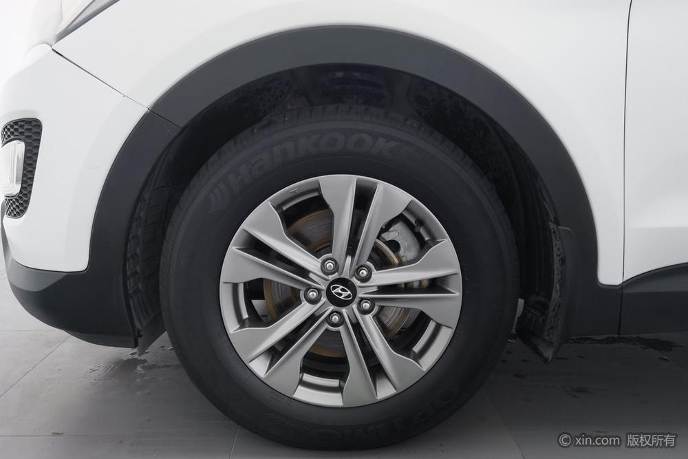 Hyundai Santa Fe 2015 модификация 2.0T автоматическое 2WD Intelligent 5 seat – фото 9