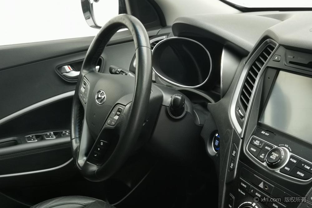 Hyundai Santa Fe 2015 модификация 2.0T автоматическое 2WD Intelligent 5 seat – фото 12