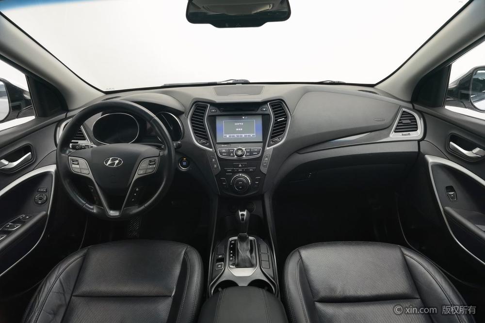 Hyundai Santa Fe 2015 модификация 2.0T автоматическое 2WD Intelligent 5 seat – фото 13