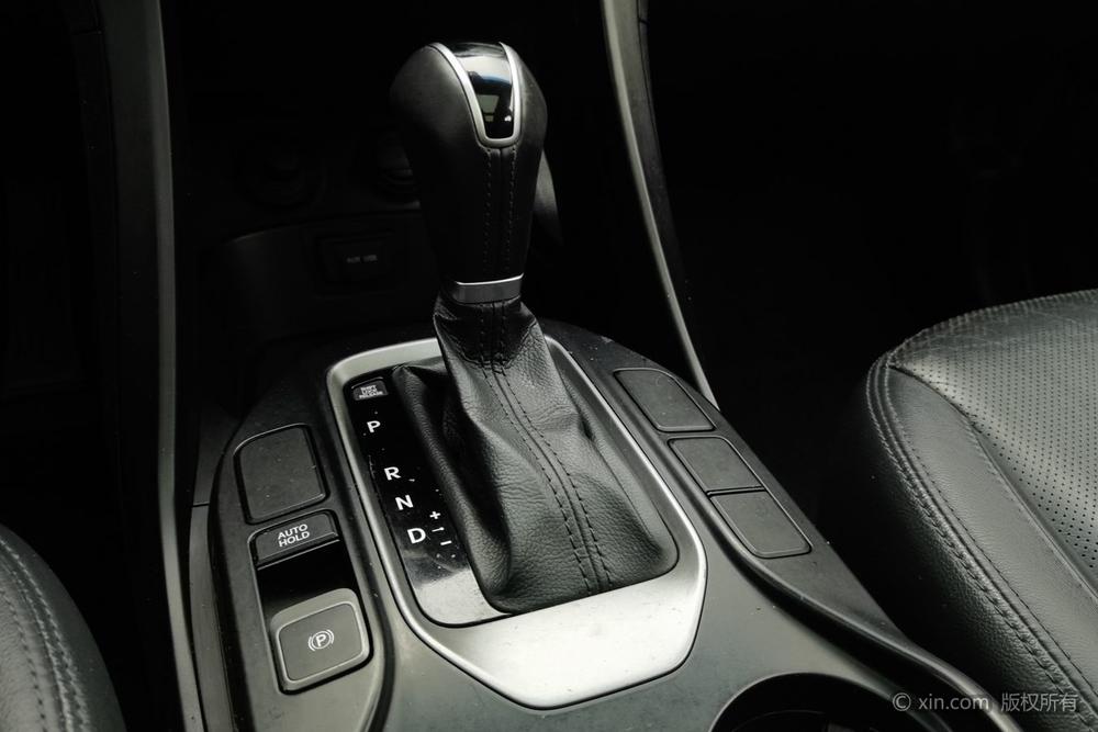 Hyundai Santa Fe 2015 модификация 2.0T автоматическое 2WD Intelligent 5 seat – фото 16