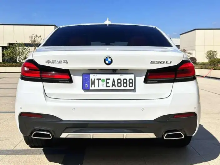 BMW 5 Series 2022 Model Facelift II 530Li Leading Model M Sports Set – фото 5