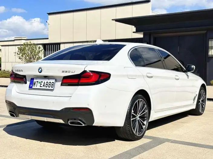 BMW 5 Series 2022 Model Facelift II 530Li Leading Model M Sports Set – фото 6