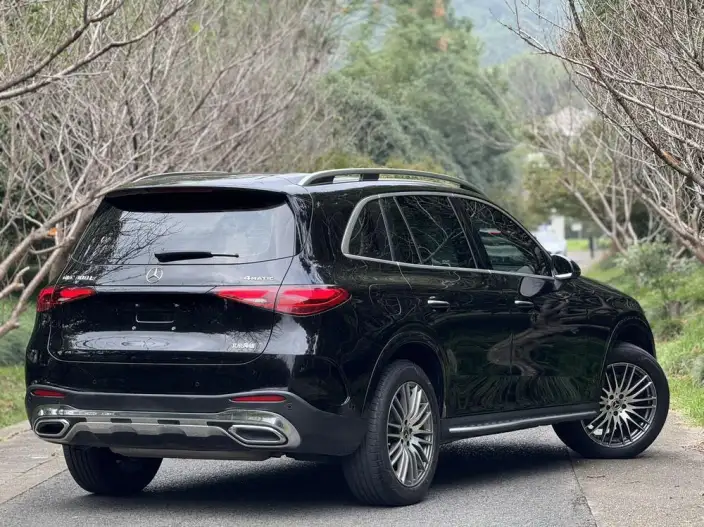 Mercedes-Benz GLC 2024 Model Facelift GLC 300 L 4MATIC Dynamic Model 5 seat – фото 6