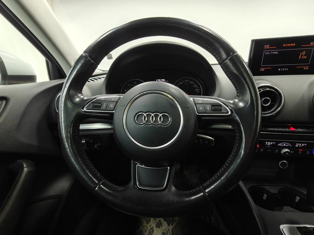 Audi A3 2014 Limousine 35 TFSI Automatic Comfort – фото 16