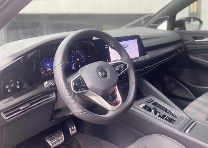 Volkswagen Golf GTI 2021 Model 380TSI DSG GTI – фото 8