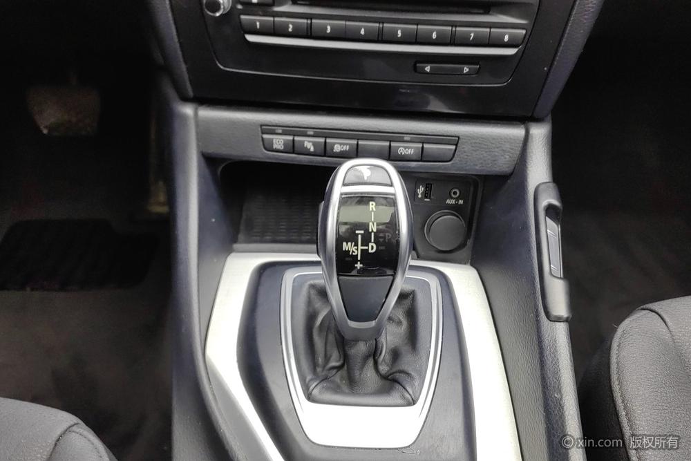 BMW X1 2014 sDrive18i Leader – фото 15