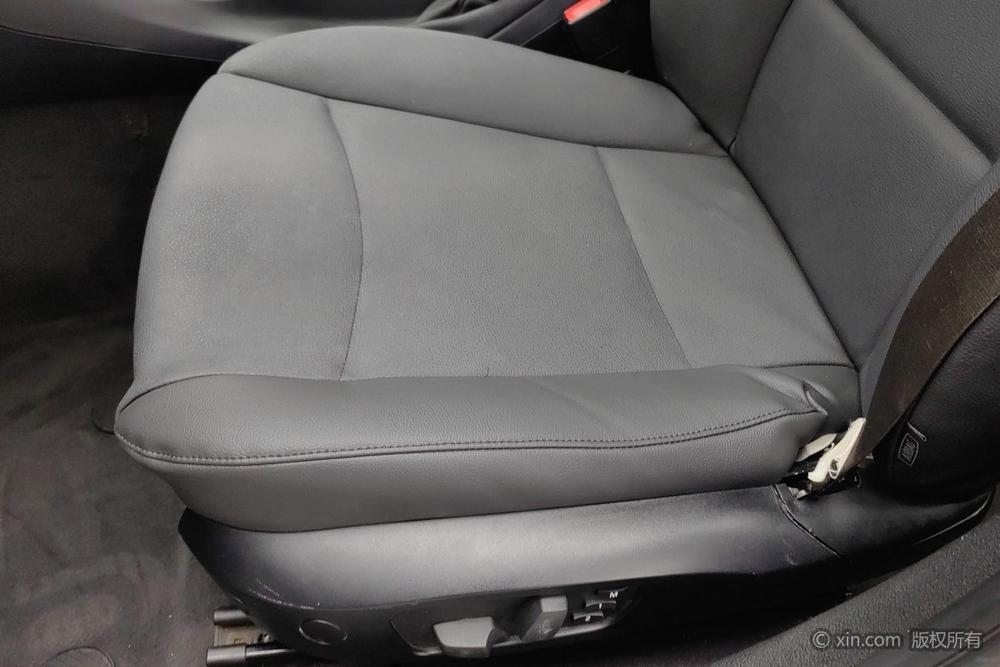 BMW X1 2014 sDrive18i Leader – фото 18