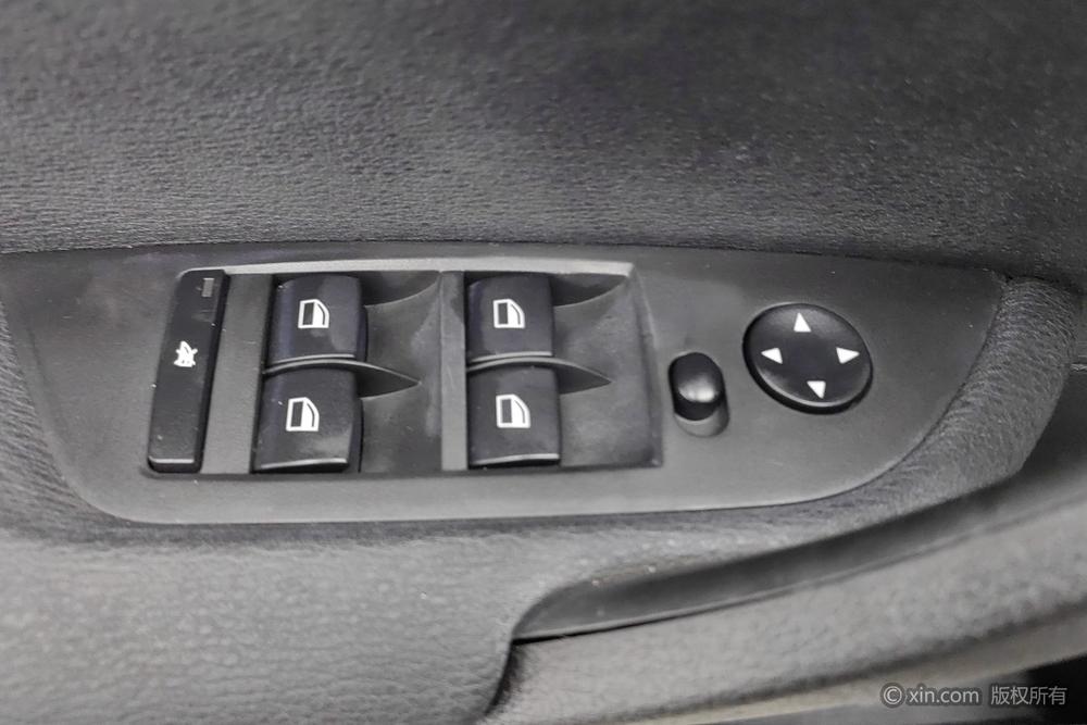 BMW X1 2014 sDrive18i Leader – фото 22