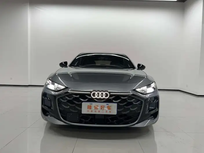 Audi A5 L Sportback 2026 Model 2.0TFSI quattro 150kW First Edition Limited edition