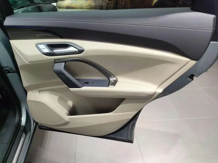 Audi Q5L 2026 Model 2.0T Smart Hybrid Flagship Model – фото 9