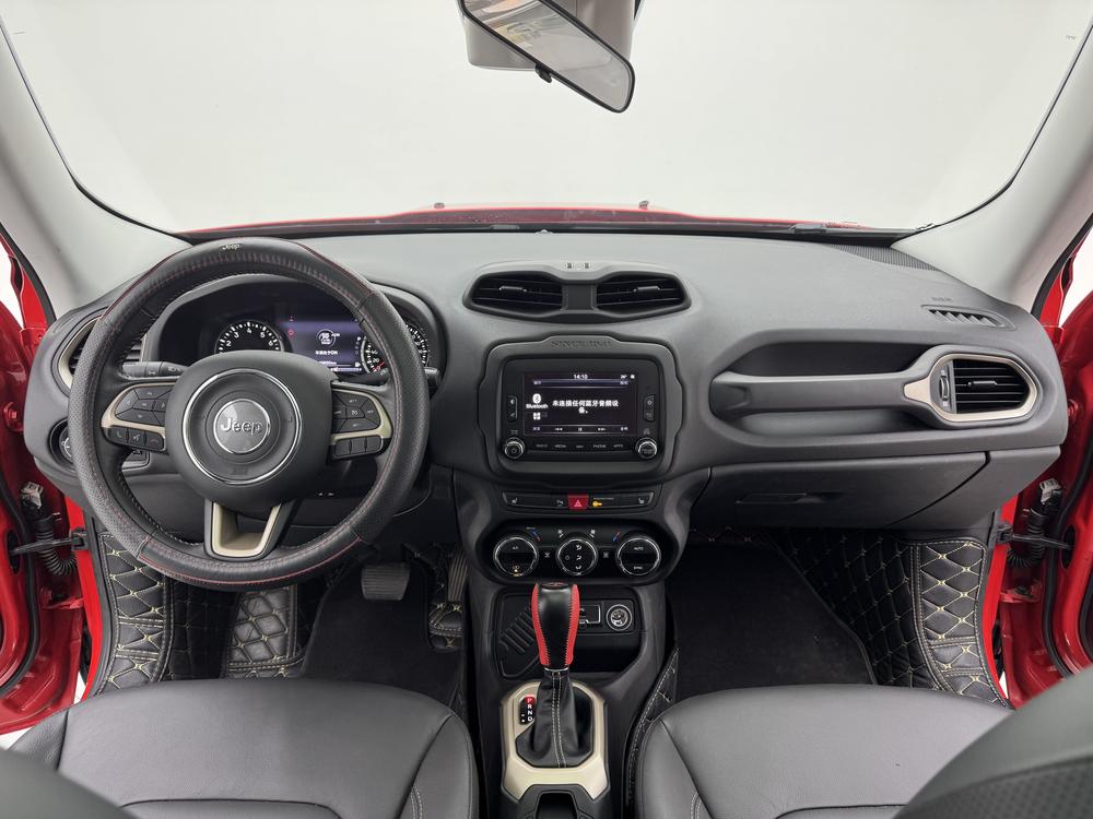 Jeep Renegade 2016 модификация 1.4T автоматическое Smart Edition – фото 14