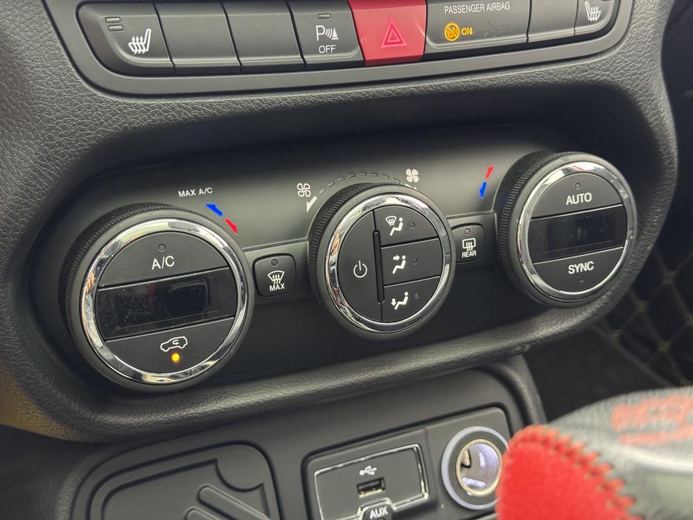 Jeep Renegade 2016 модификация 1.4T автоматическое Smart Edition – фото 15
