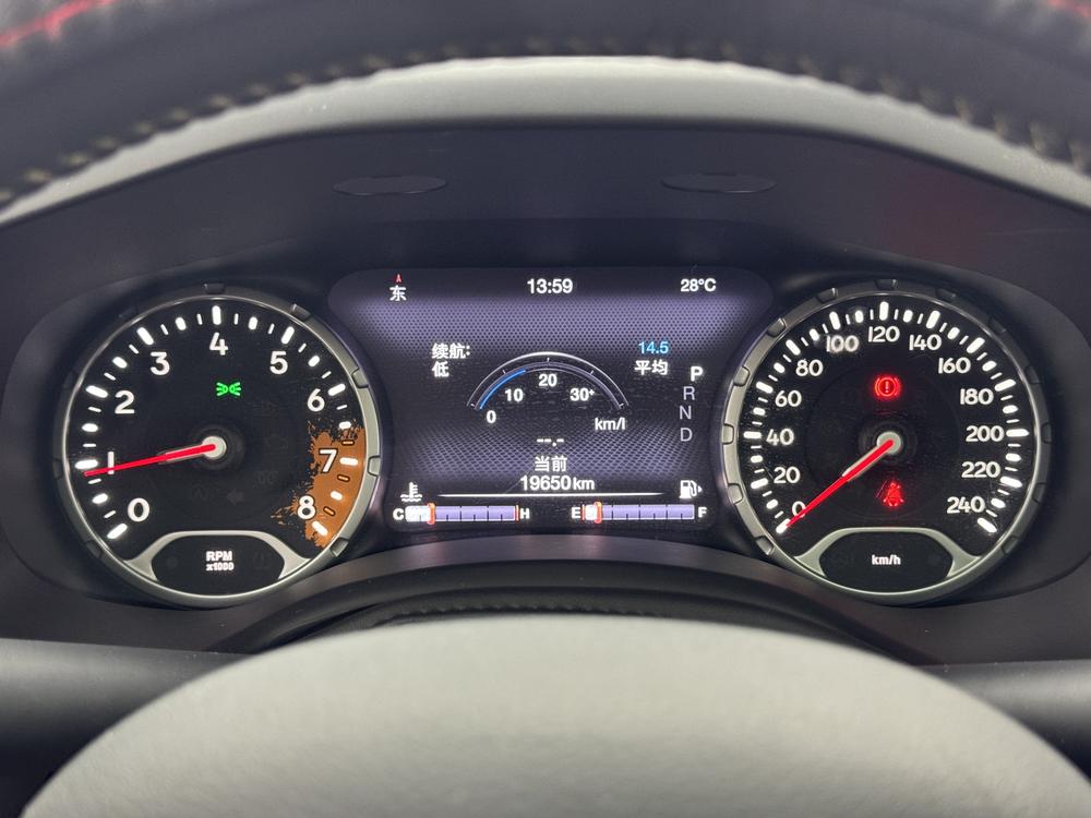 Jeep Renegade 2016 модификация 1.4T автоматическое Smart Edition – фото 16