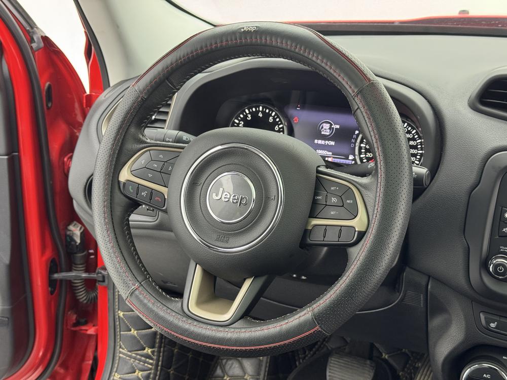 Jeep Renegade 2016 модификация 1.4T автоматическое Smart Edition – фото 17