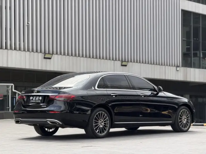 Mercedes-Benz E-Class 2022 Model E 260 L sedan – фото 6