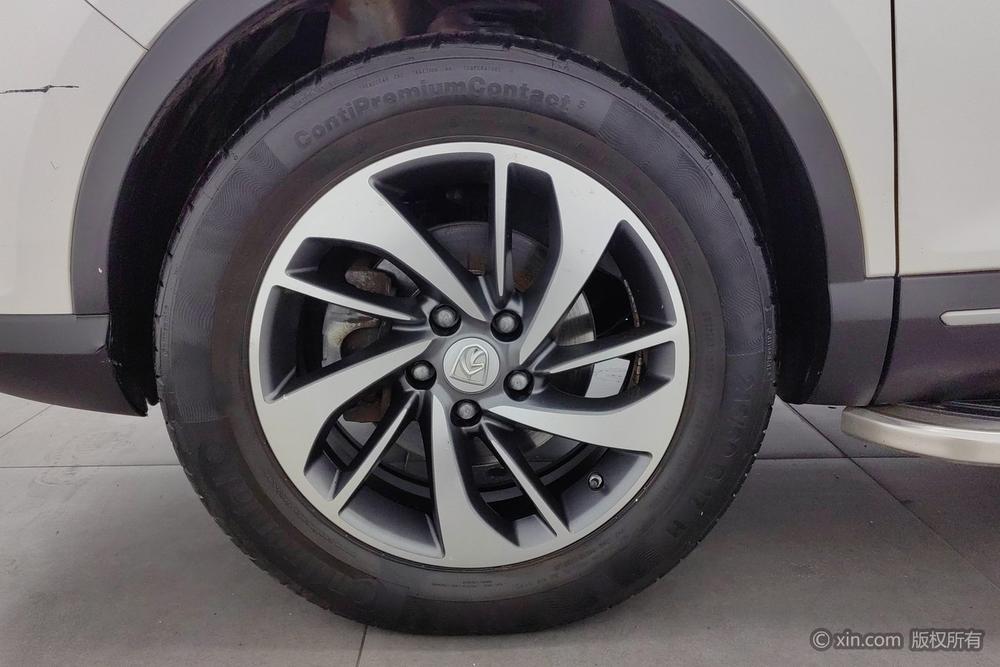 Baojun 560 2016 1.5T Manual Luxury – фото 9