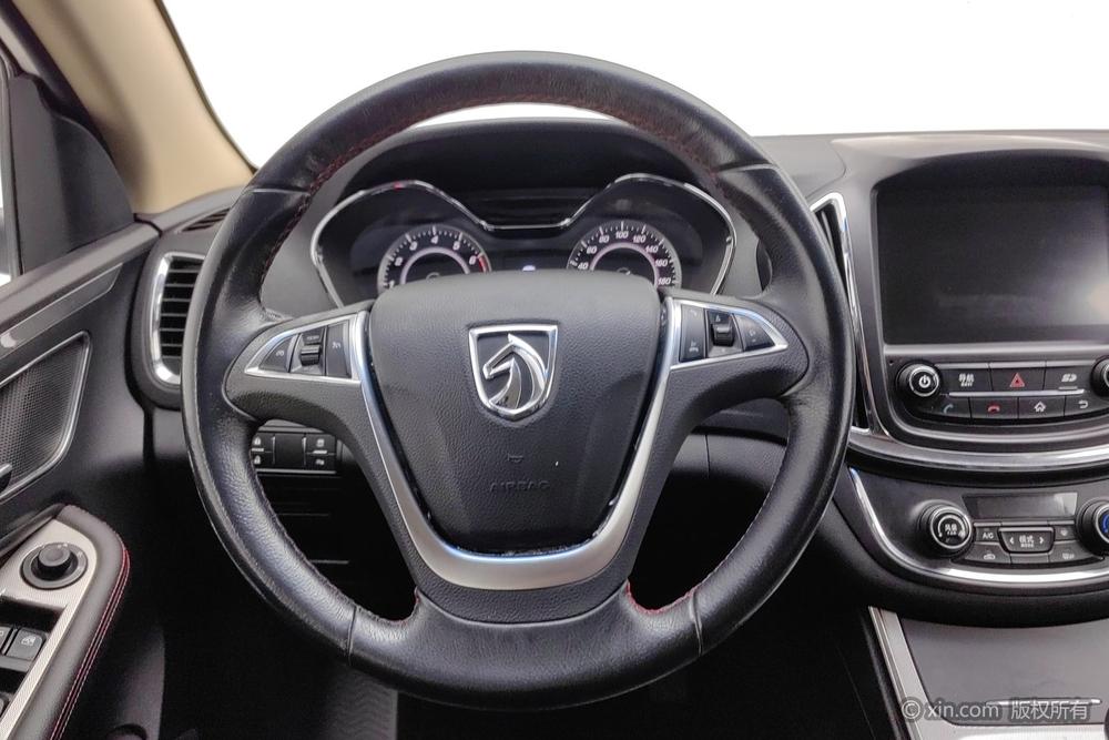 Baojun 560 2016 1.5T Manual Luxury – фото 13