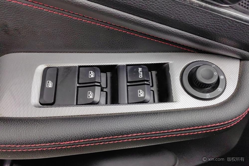 Baojun 560 2016 1.5T Manual Luxury – фото 22