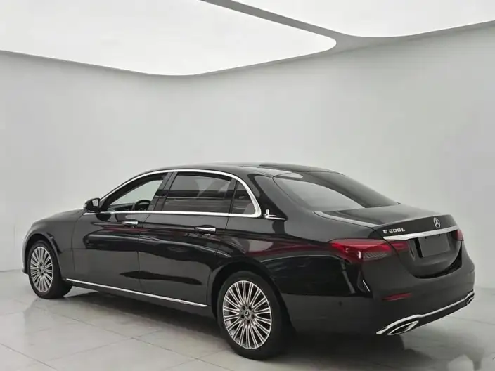 Mercedes-Benz E-Class 2022 Model Facelift II E 300 L Fashion Model sedan – фото 5