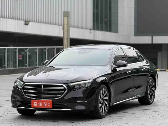 Mercedes-Benz E-Class 2024 Model E 300 L Luxury Model sedan – фото 1