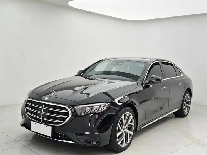 Mercedes-Benz E-Class 2025 Model E 300 L Fashion Model sedan – фото 1