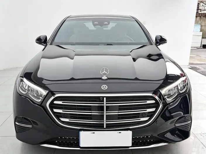 Mercedes-Benz E-Class 2025 Model E 300 L Fashion Model sedan – фото 2