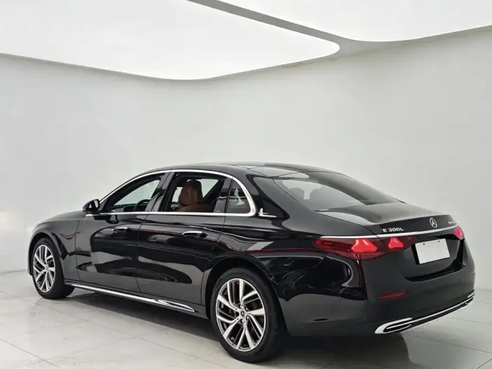 Mercedes-Benz E-Class 2025 Model E 300 L Fashion Model sedan – фото 5
