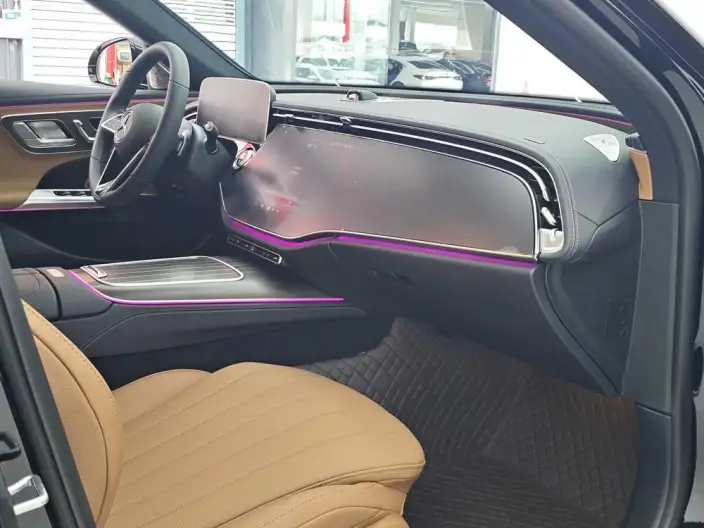 Mercedes-Benz E-Class 2025 Model E 300 L Fashion Model sedan – фото 9