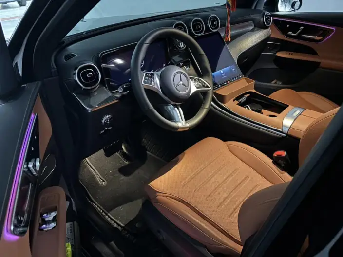 Mercedes-Benz GLC 2026 Model GLC 260 L 4MATIC Dynamic Model 5 seat – фото 10