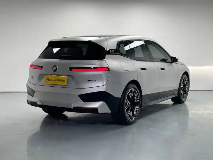 BMW iX 2022 Model xDrive40 – фото 7