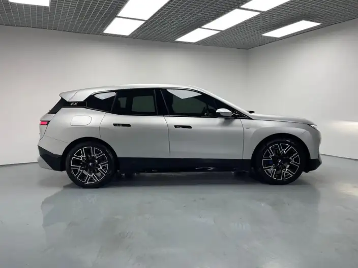 BMW iX 2022 Model xDrive40 – фото 8