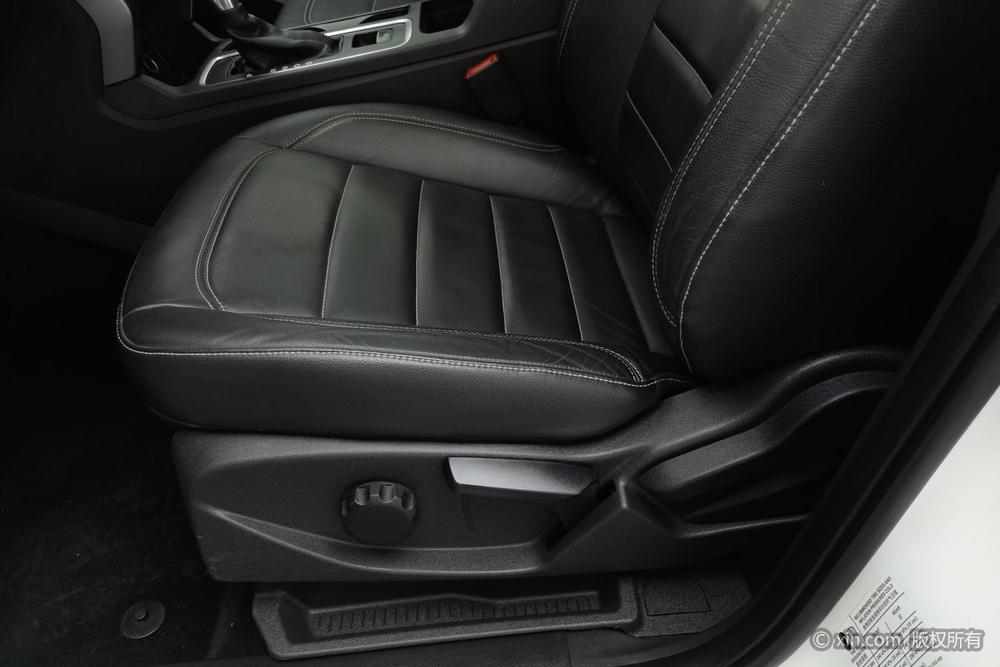 Ford Kuga 2017 модификация EcoBoost 180 2WD Platinum Ford тип – фото 18