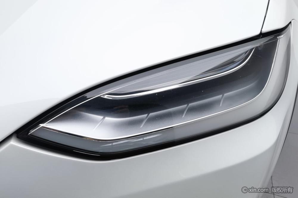 Tesla Model X 2016 90D – фото 7