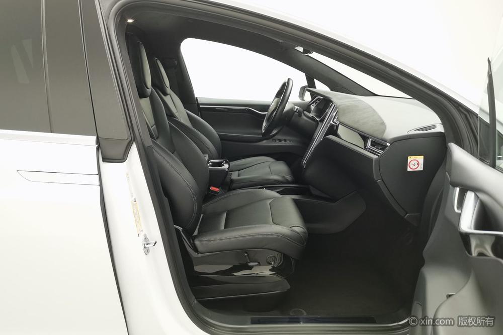 Tesla Model X 2016 90D – фото 24