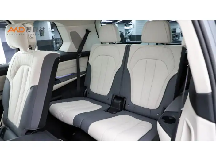 BMW X7 2023 Model xDrive40i Executive Model M Sports Set – фото 9