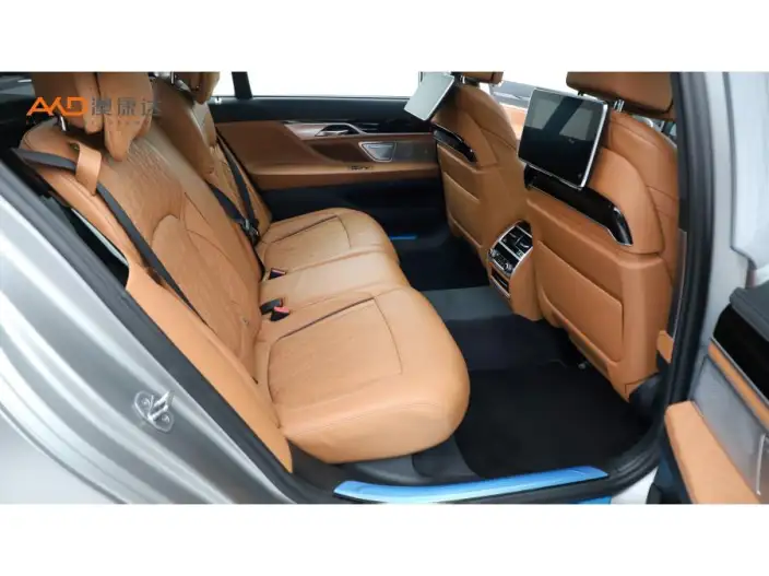 BMW 7 Series 2022 Model 740Li xDrive Executive Model Luxury Set – фото 10