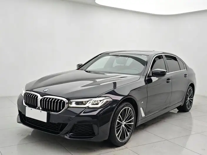 BMW 5 Series 2023 Model 530Li Leading Model M Sports Set – фото 1
