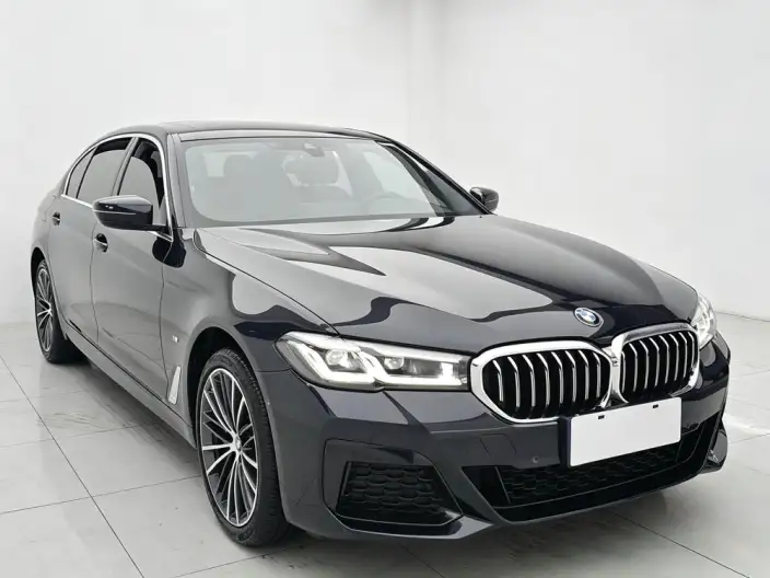 BMW 5 Series 2023 Model 530Li Leading Model M Sports Set – фото 3