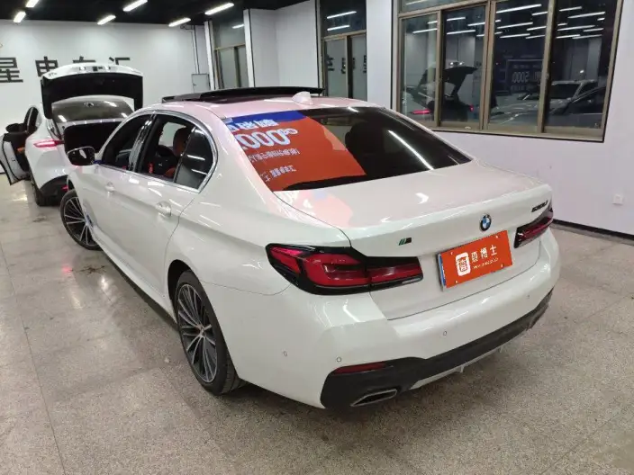 BMW 5 Series 2023 Model Facelift 530Li Leading Model M Sports Set – фото 3