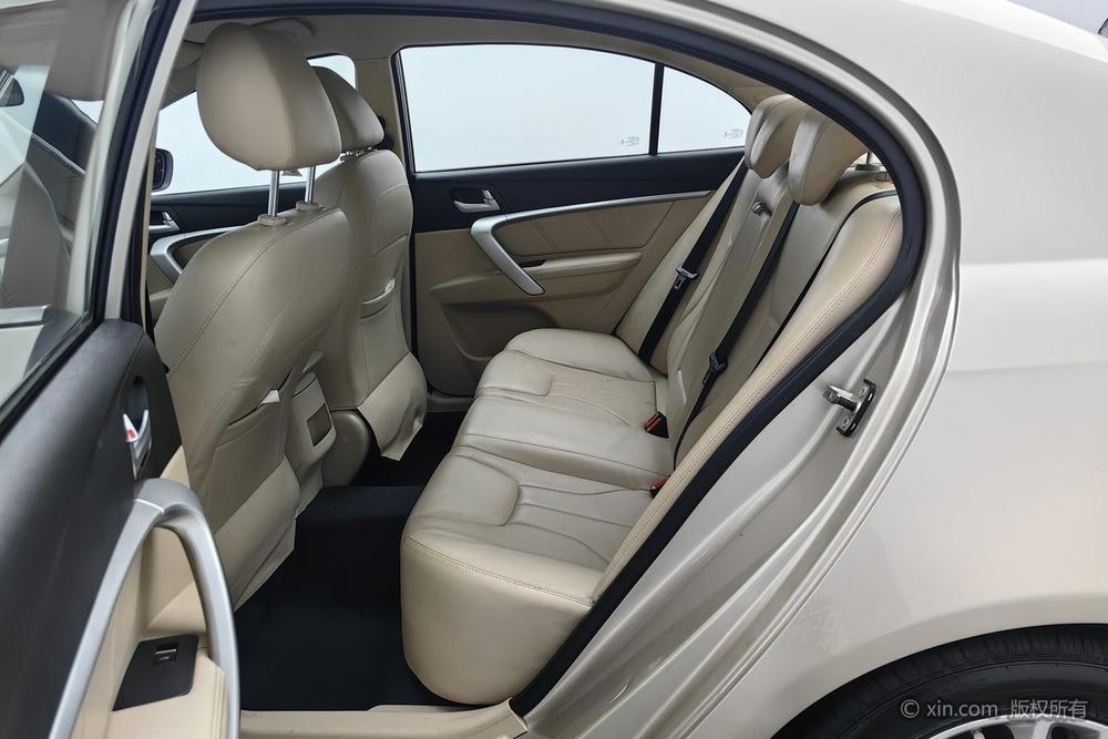 Geely Emgrand 2017 модификация Тройная литиевая батарея кузов Million модификация 1.5L Manual Luxury – фото 19